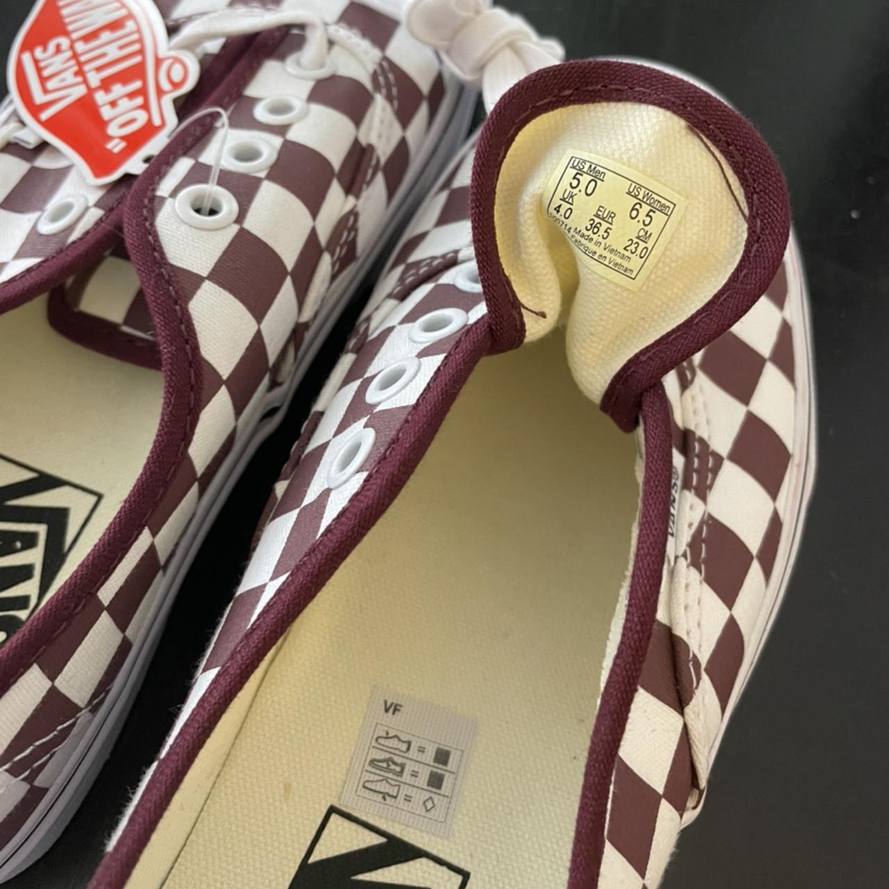 Vans deals maroon checkered