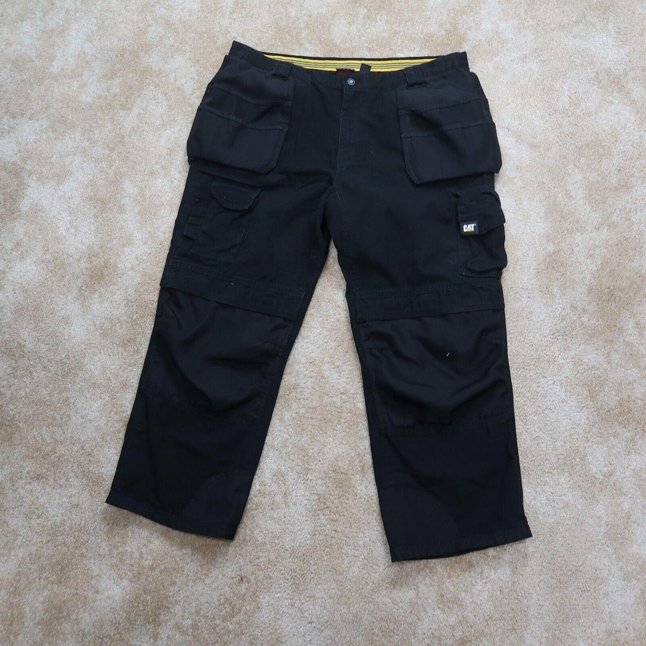 CAT cargo pants Men's 42x30 In very good used... Depop