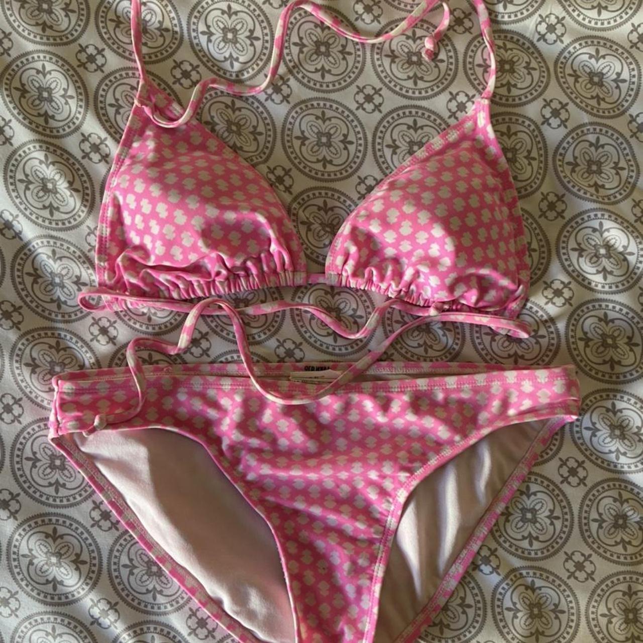 Old Navy Women's Pink and White Suit Depop