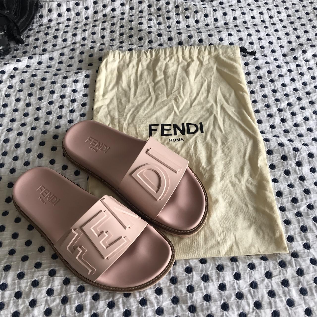 Fendi pink hotsell rubber slides