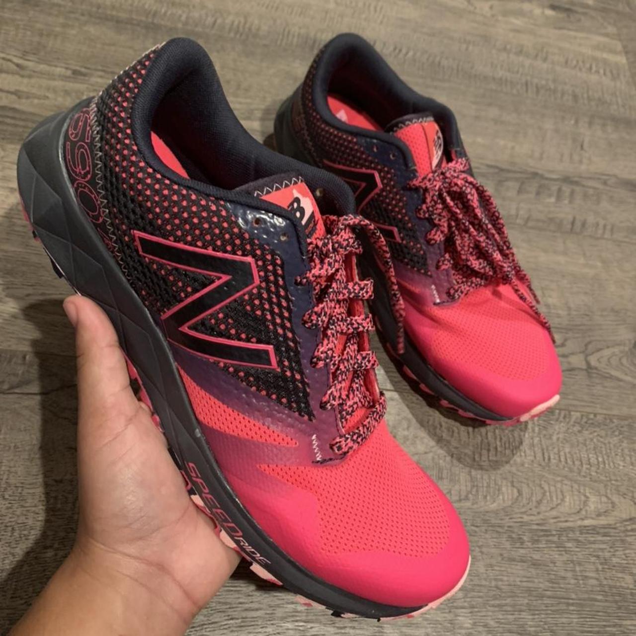 New balance sales 690 pink