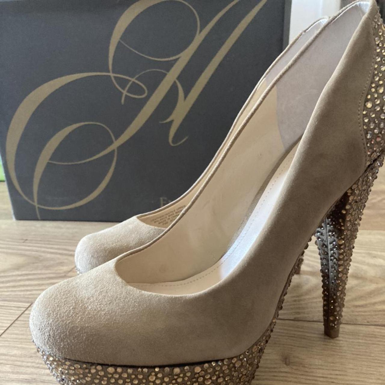 Enzo angiolini deals gold heels