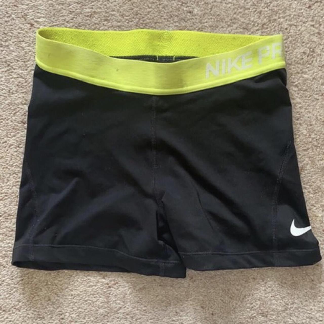 Nike Women's Green and Black Shorts | Depop