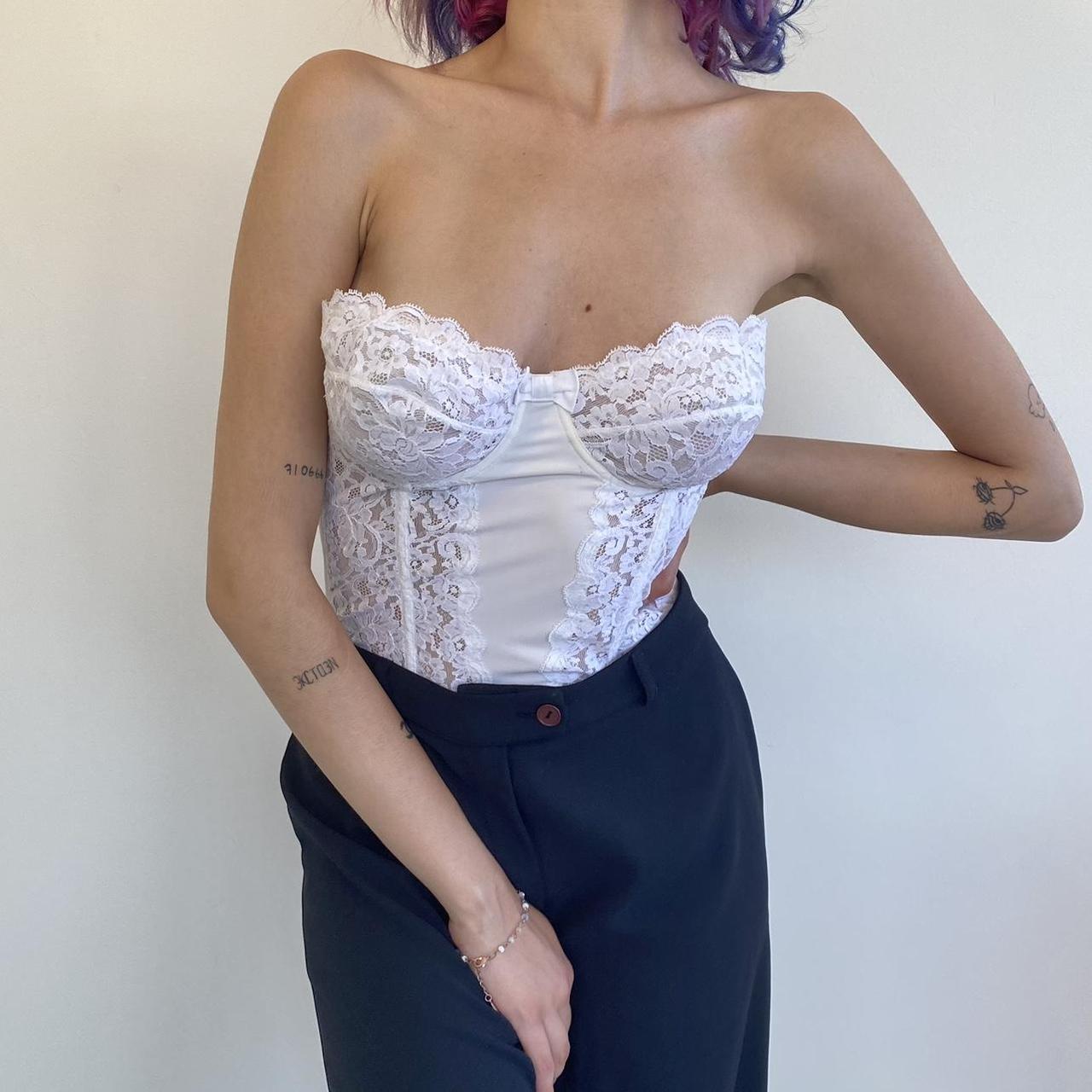 Nala lace unlined bustier from cotton on New with - Depop