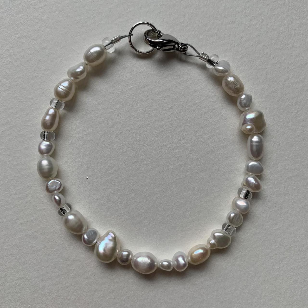7” Pearl bracelet. Made with fresh water pearls and... - Depop