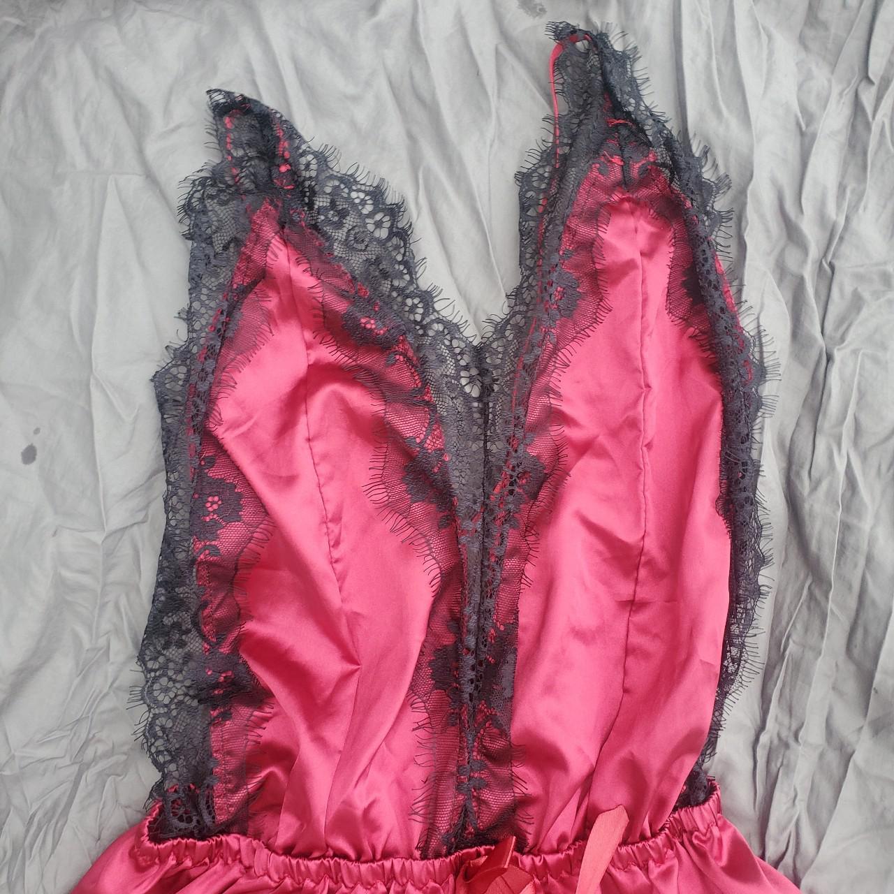 vampy goth red and black lace backless slip... - Depop