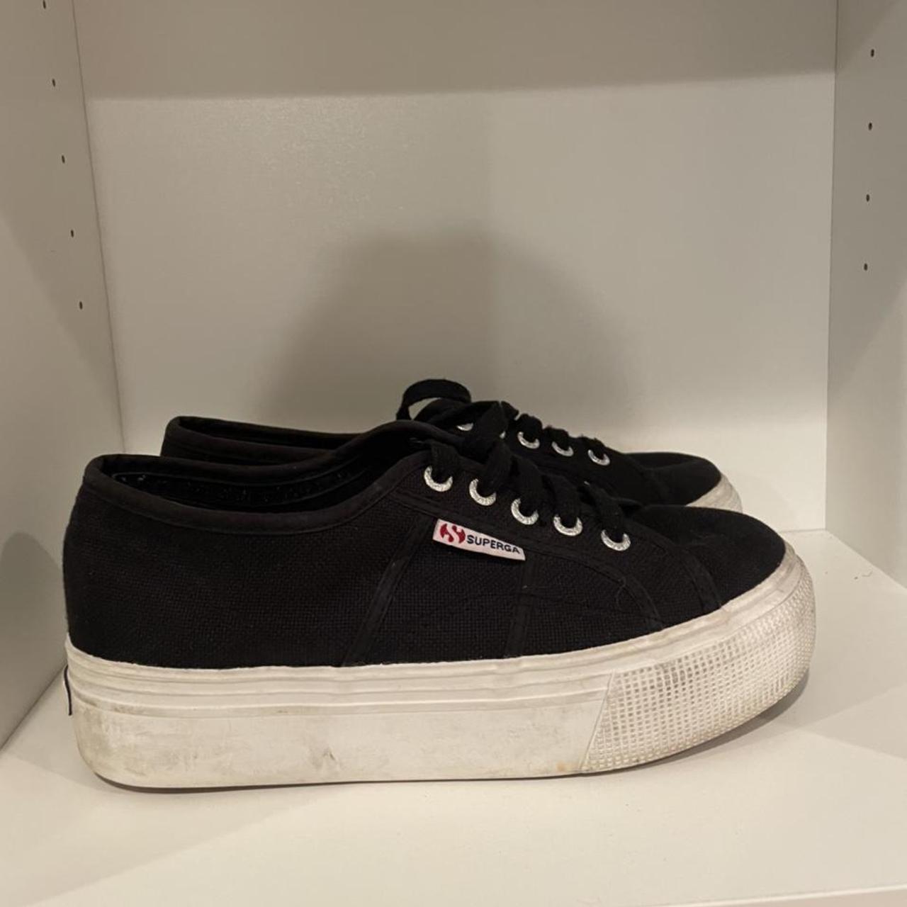 black platform supergas