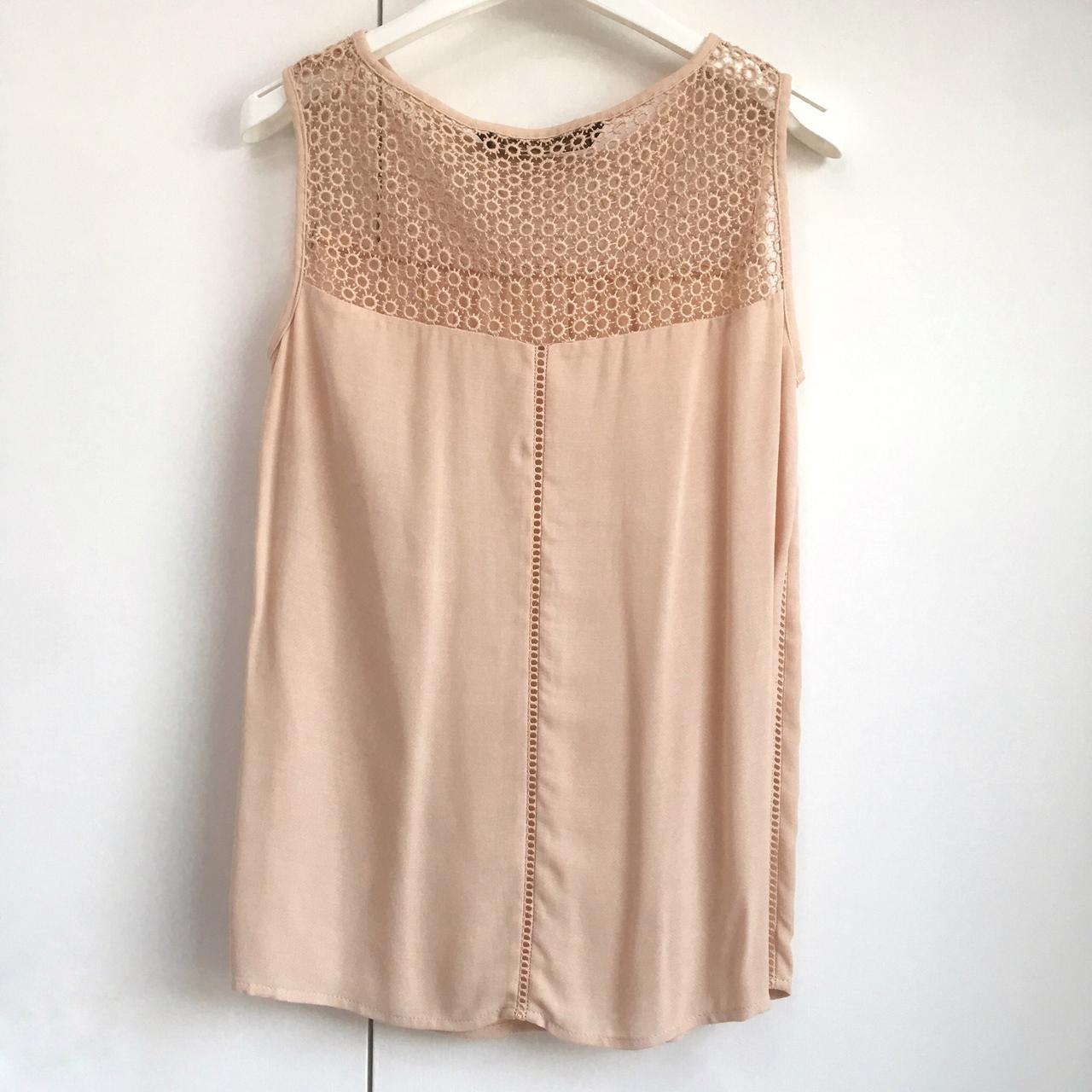 Top in viscosa leggera di Zara, pari al nuovo #zara... - Depop