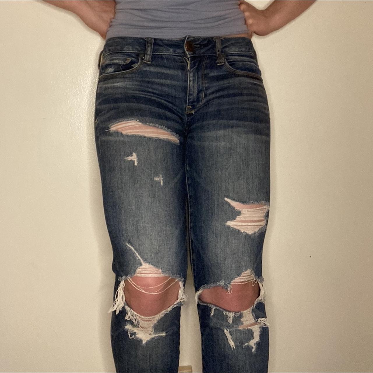 American Eagle Ripped Skinny Jeans. Super Cute Low... - Depop