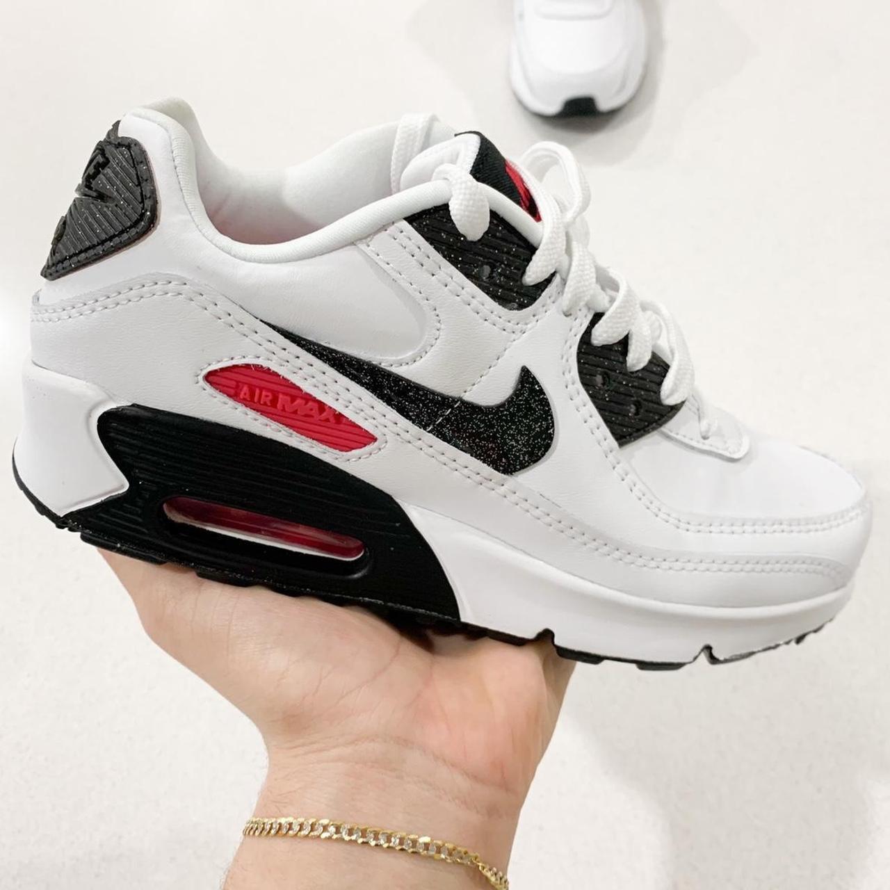 nike air max white with black swoosh