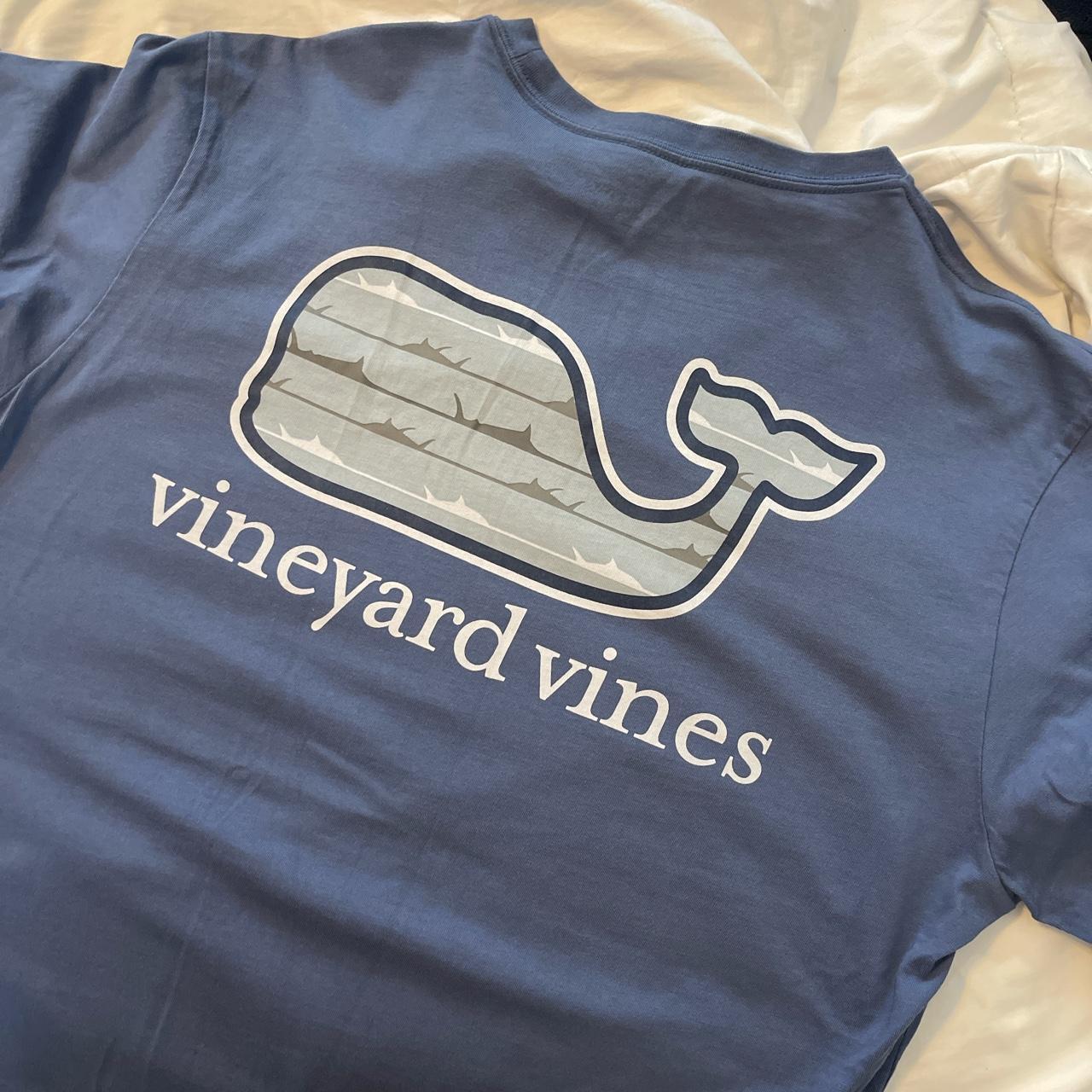 Vineyard Vines Men’s M T-shirt - Depop