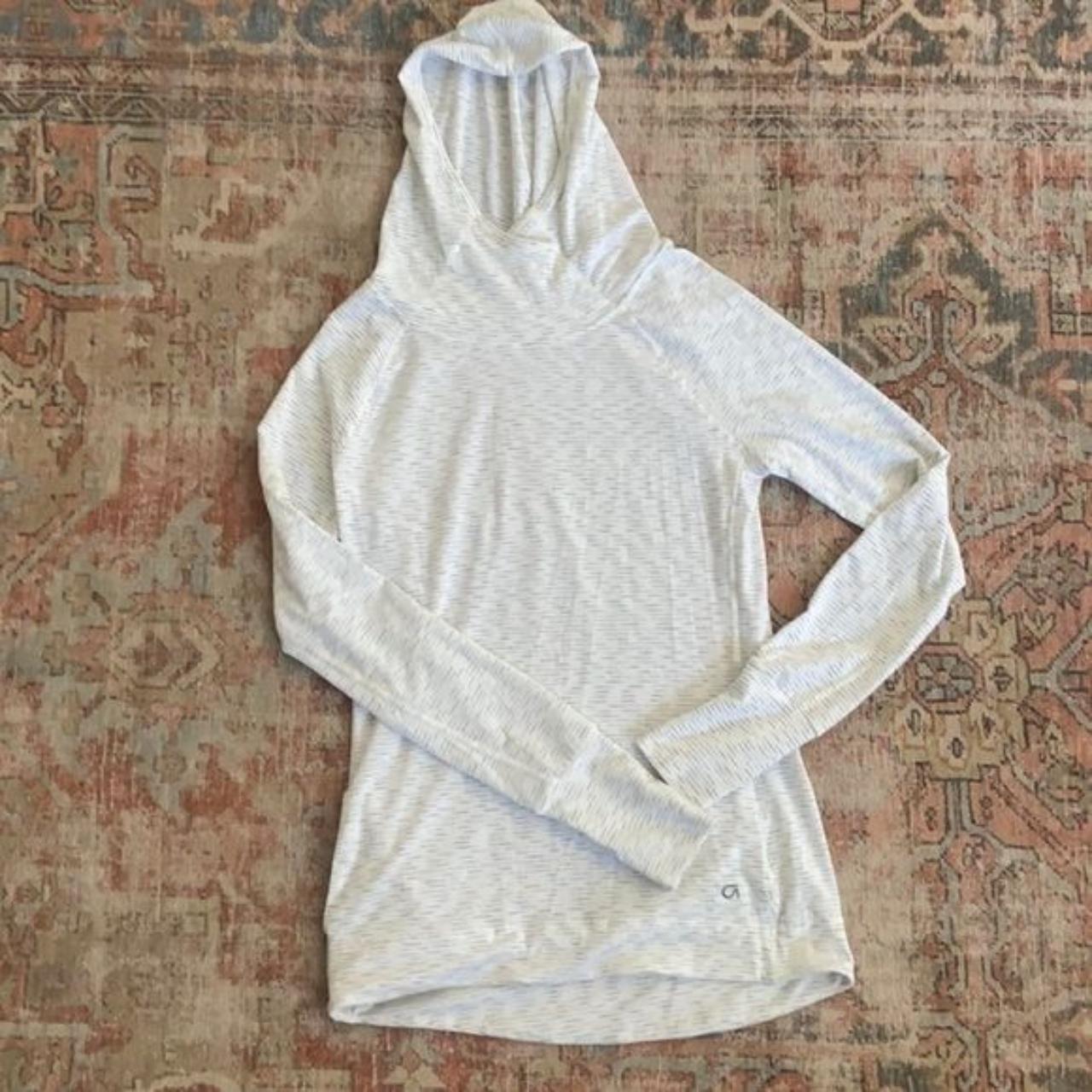 Gap Women's Grey and White Hoodie | Depop