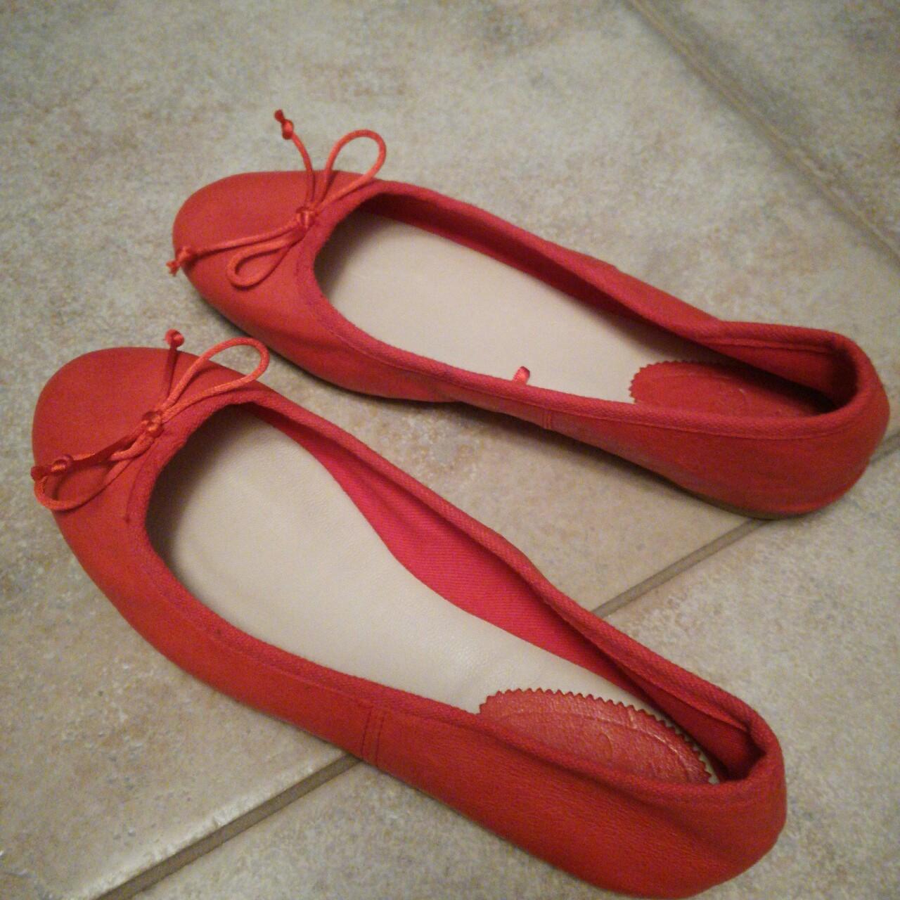 Ballerine ZARA rosse di PELLE come nuove in quanto... | Depop