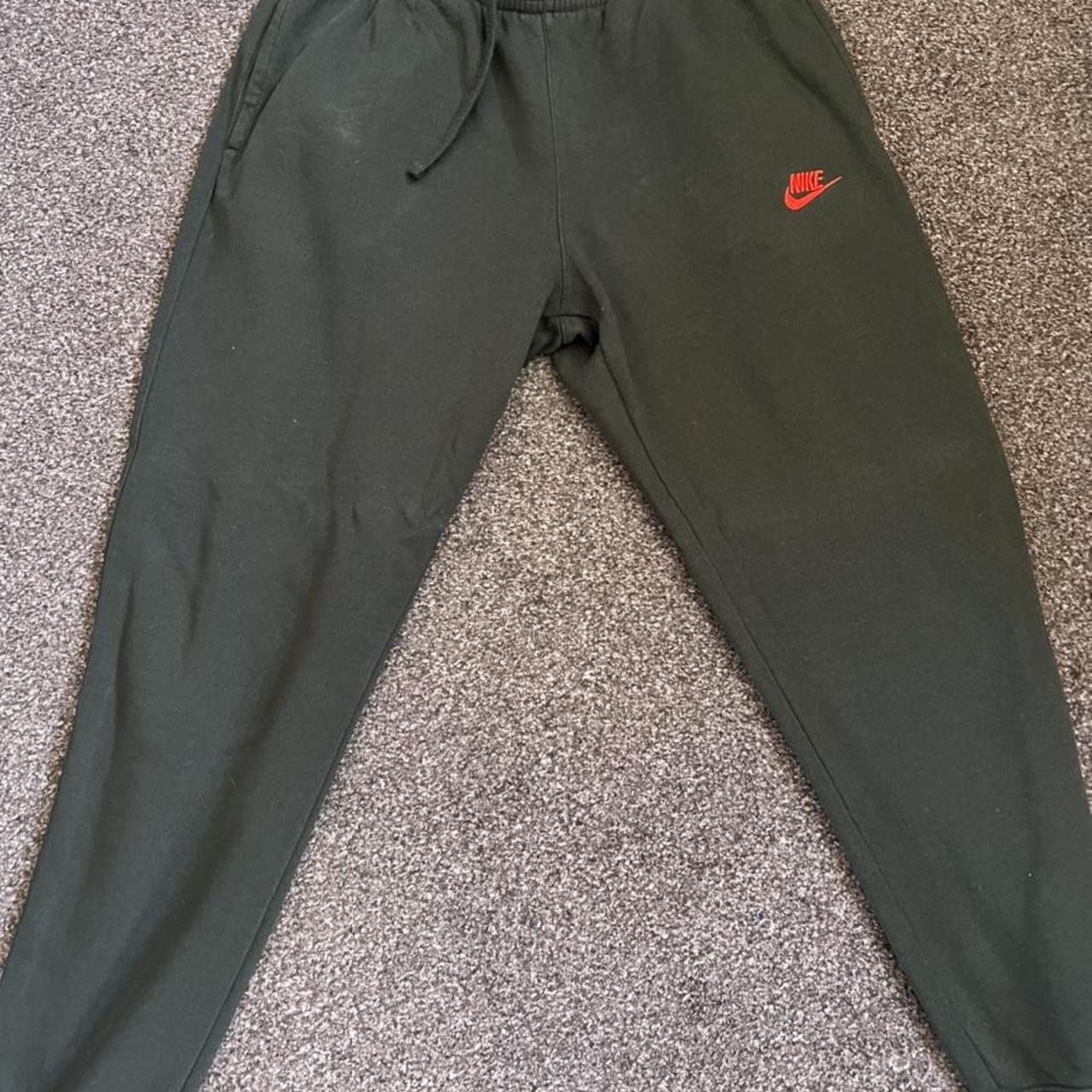 mens red and black nike jogging suit