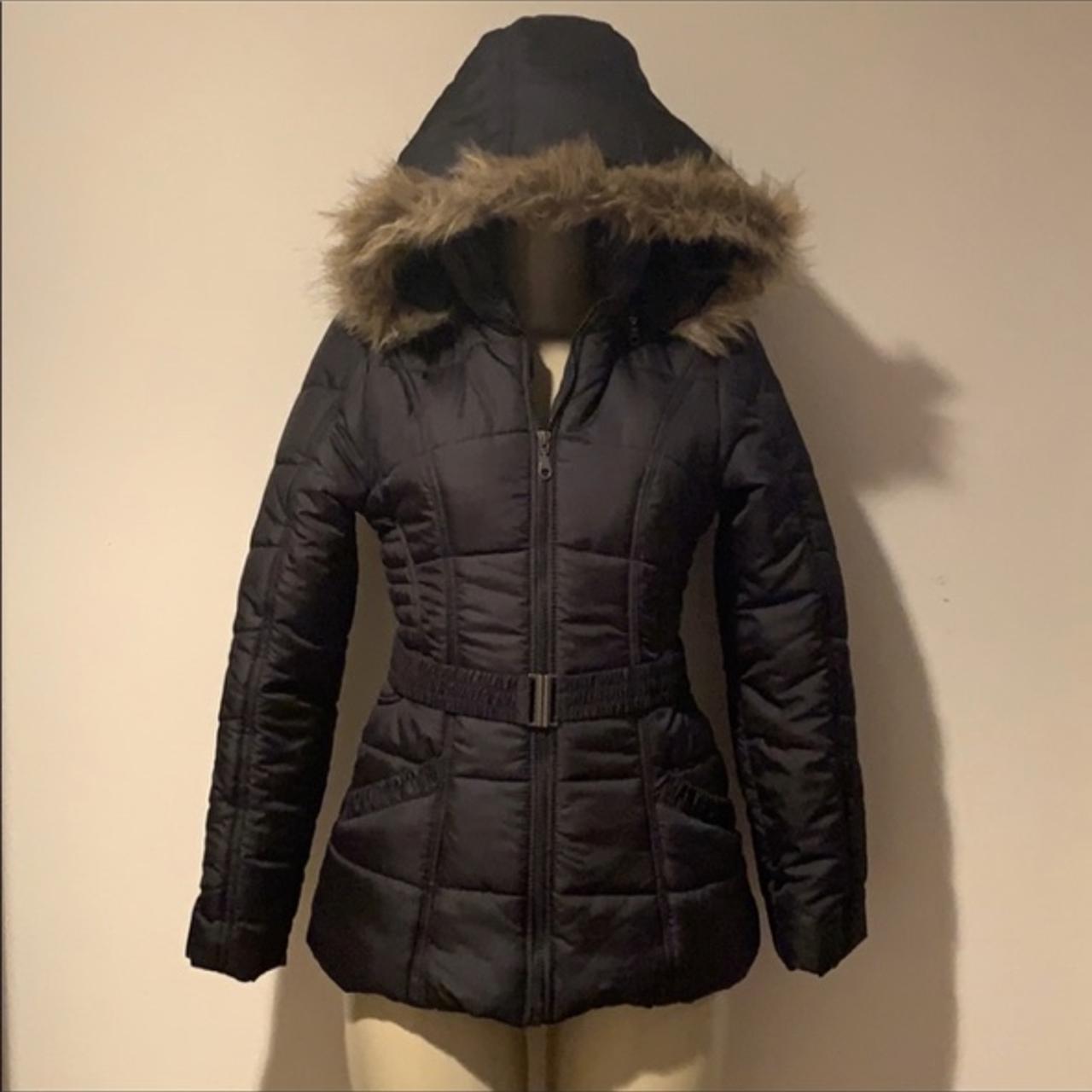 NEW! Faux fur belted puffer jacket. 🖤This warm & | Depop