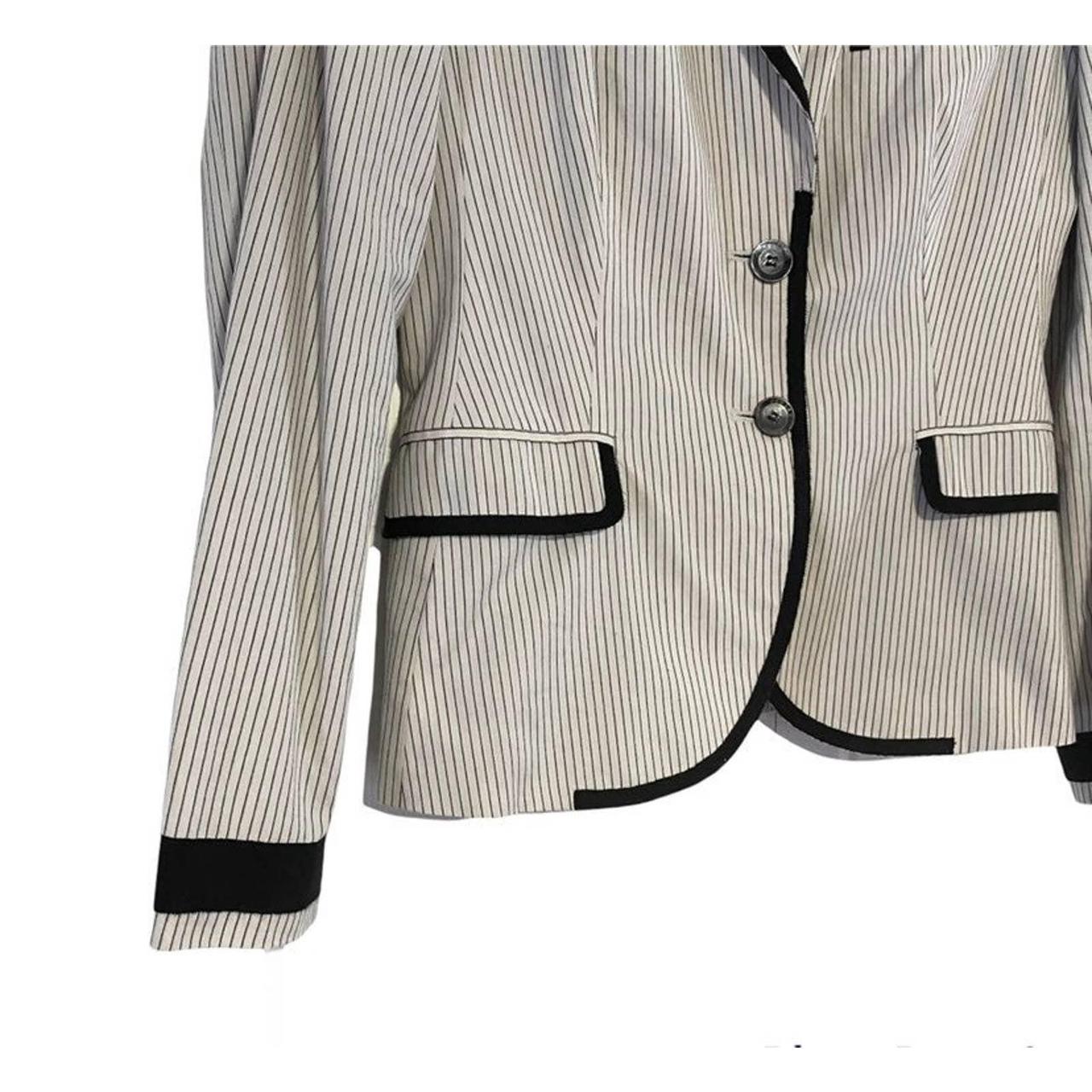 Product Image 2 - This is a suit jacket