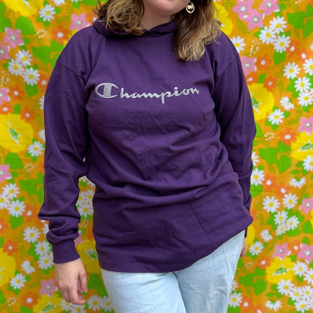 Vintage 90s long sleeve tee shirt with hood