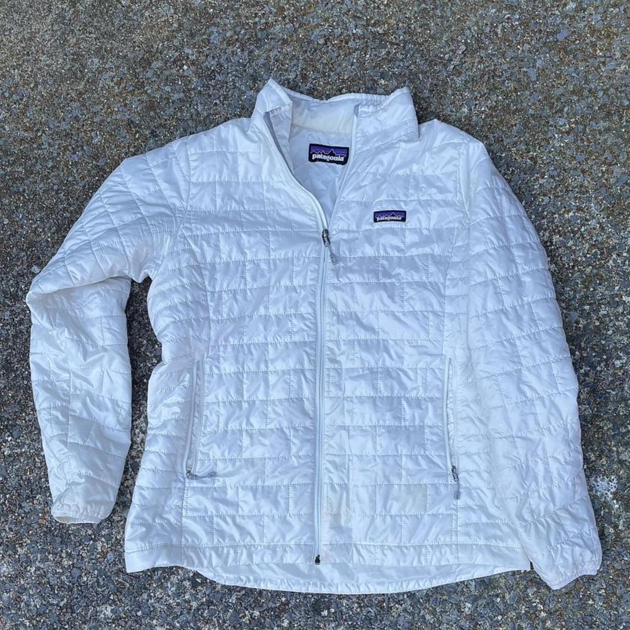 patagonia white puffer jacket