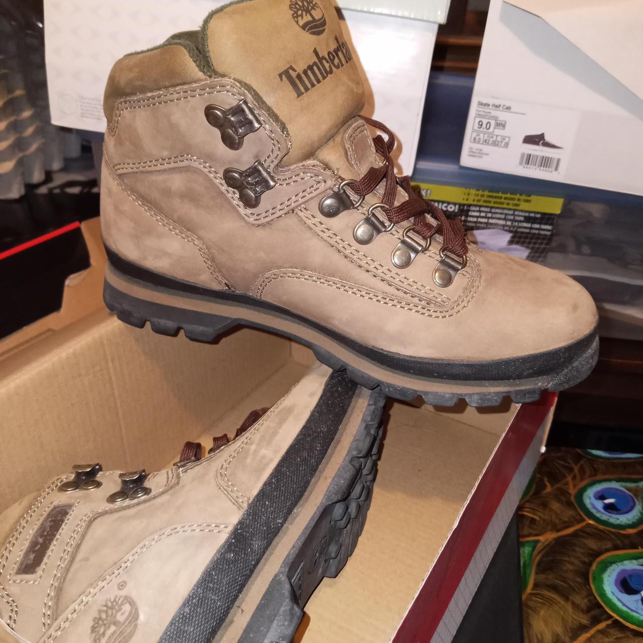 timberland walking boots size 7