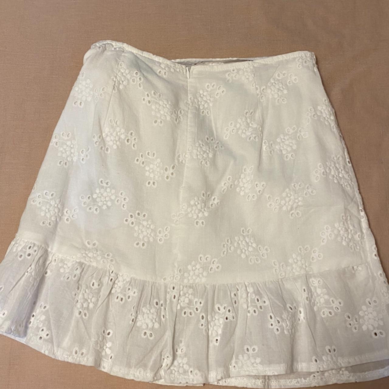 LoveShackFancy Women's White Skirt | Depop