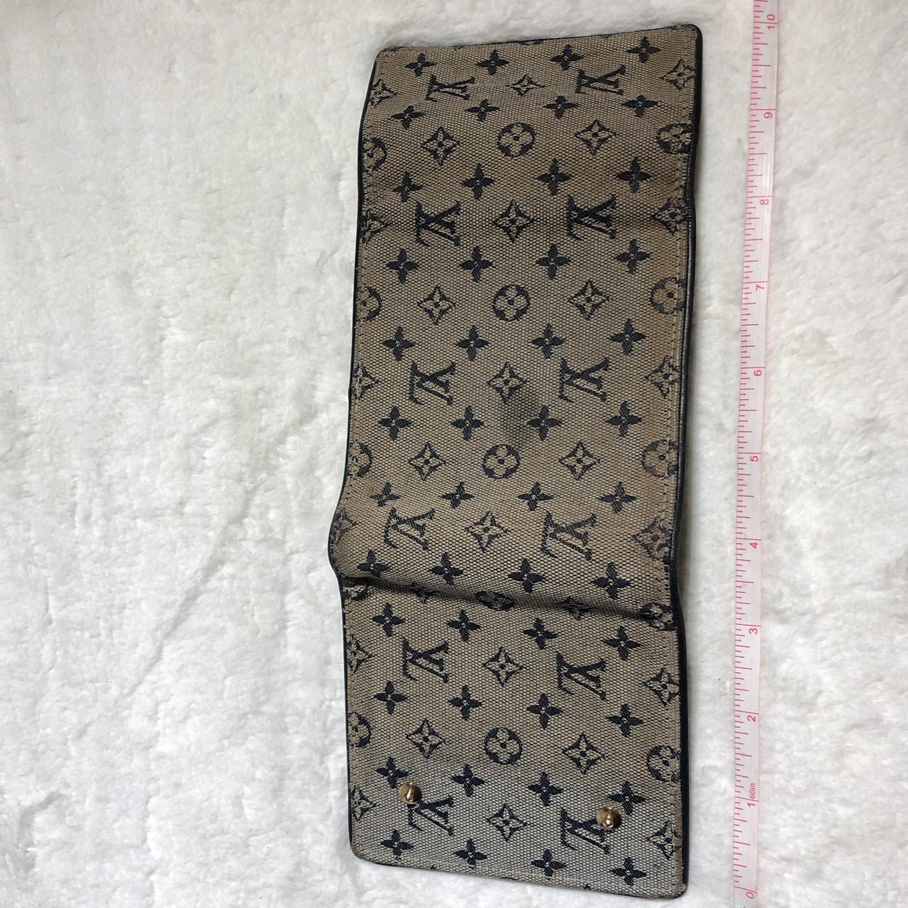 Louis Vuitton Wallet Code: TH0088 Made: 2/2008 in | Depop