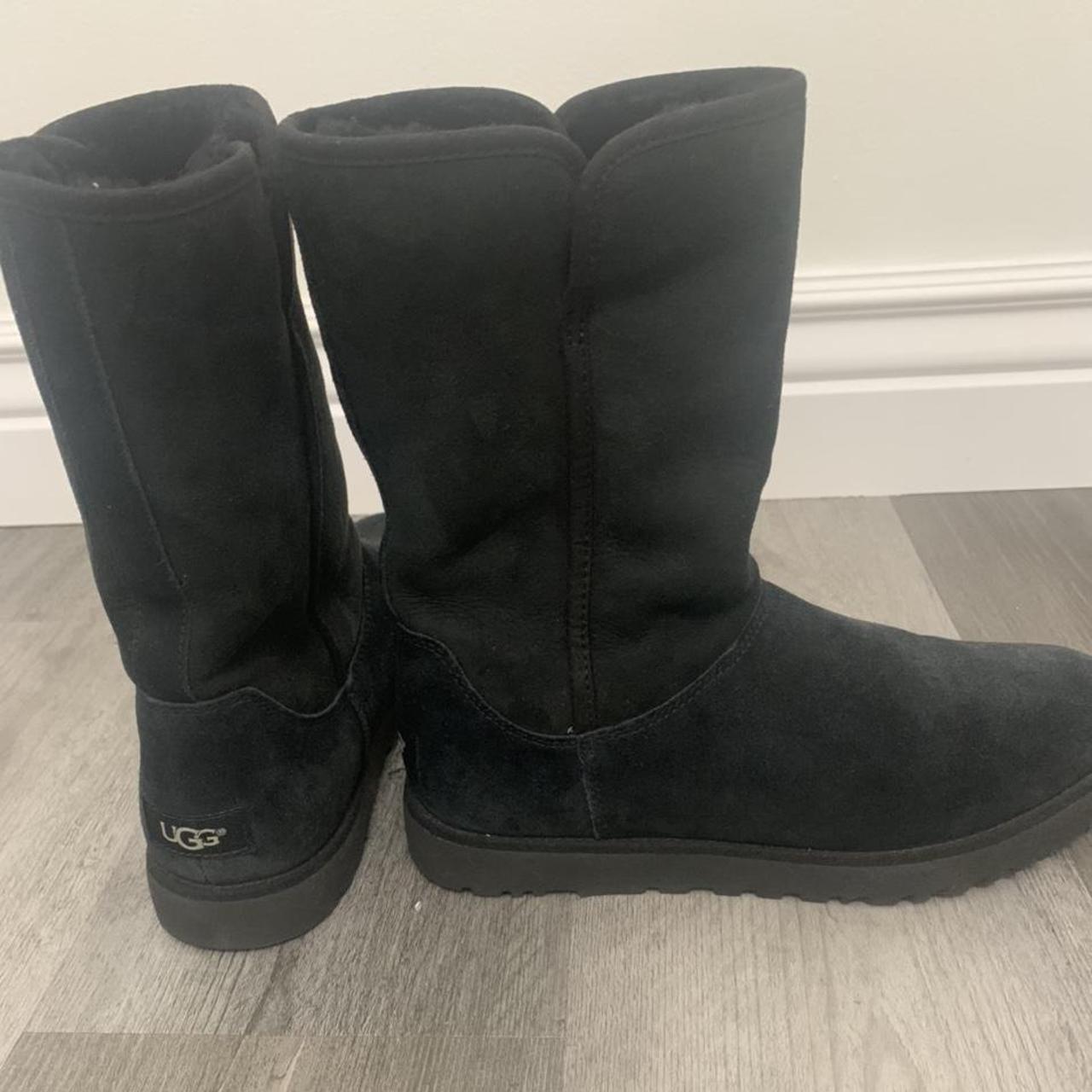 black uggs size 8.5