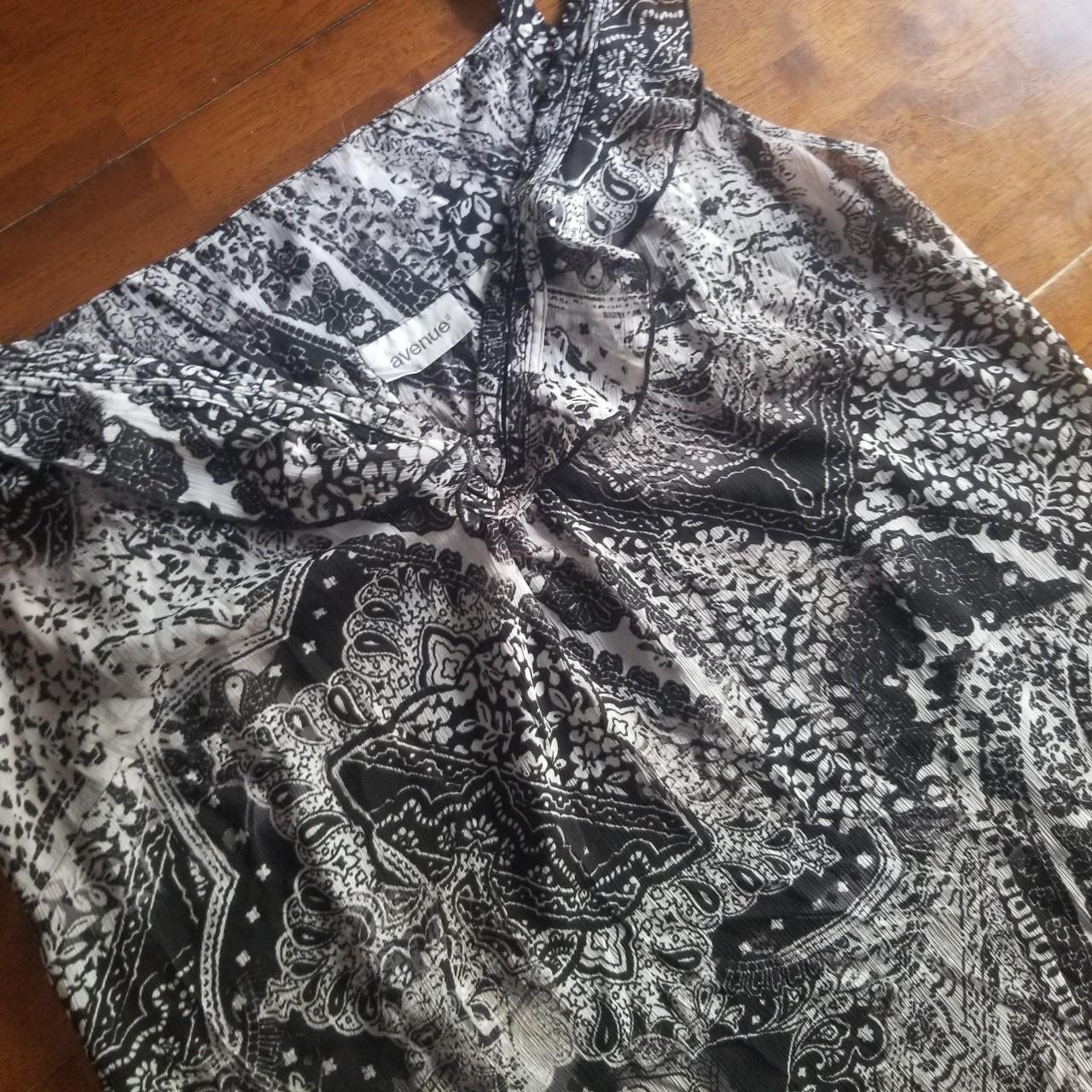 Avenue Women's Blouse (2)