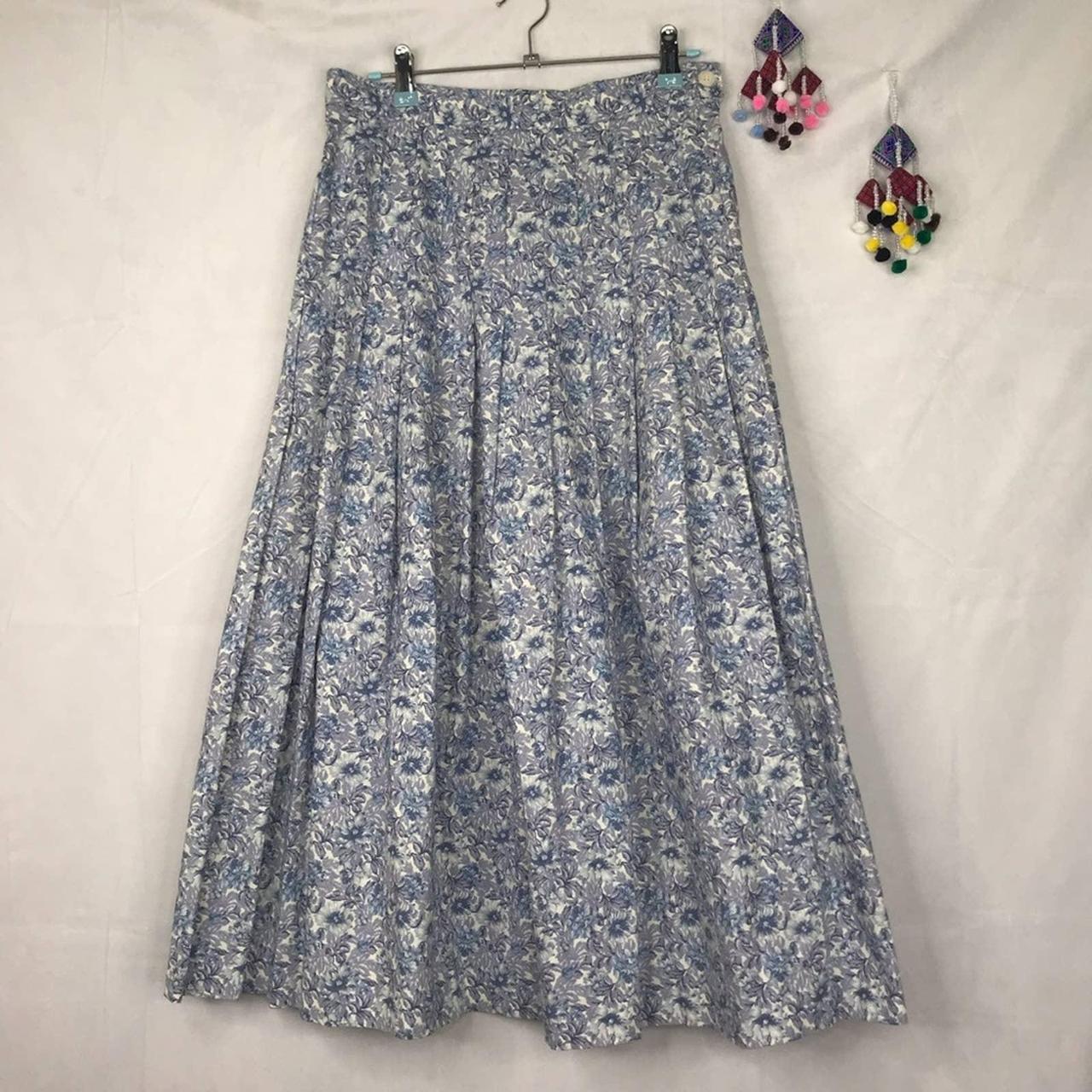 Vintage Laura Ashley cottagecore prairie style... - Depop