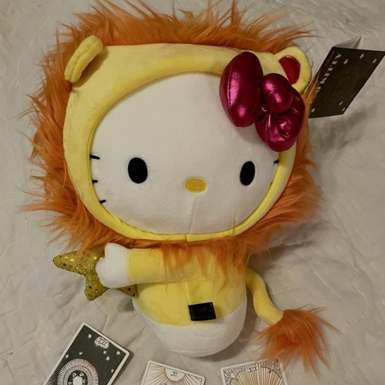 leo hello kitty plush