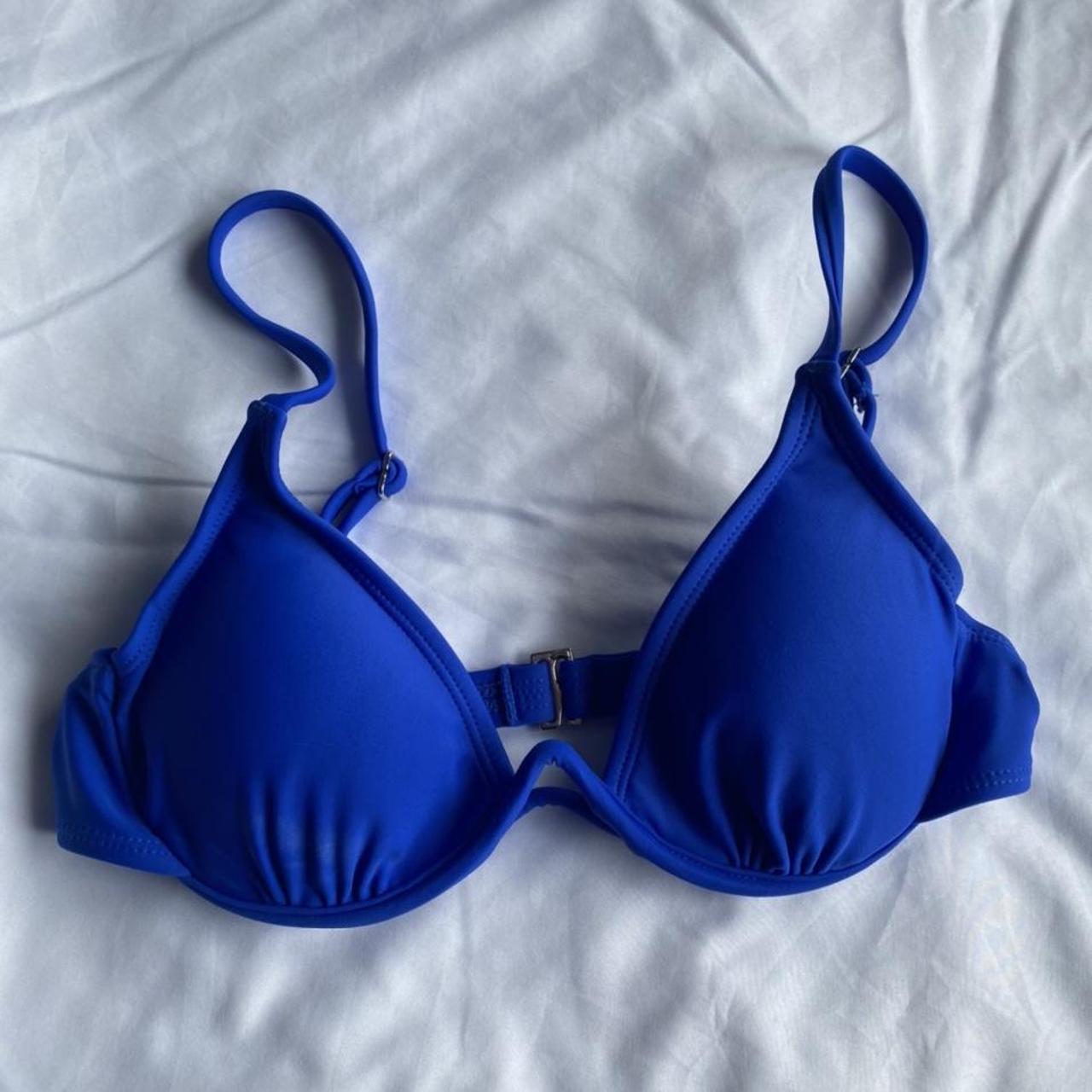 target blue underwire swim top size small - Depop