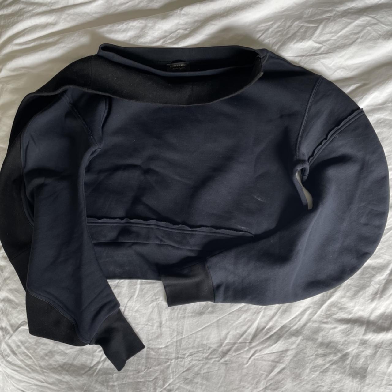 Burberry Women's Navy and Black Jumper (4)