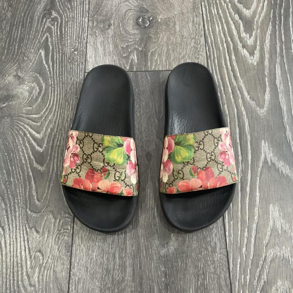 Gucci hot sale bloom slider