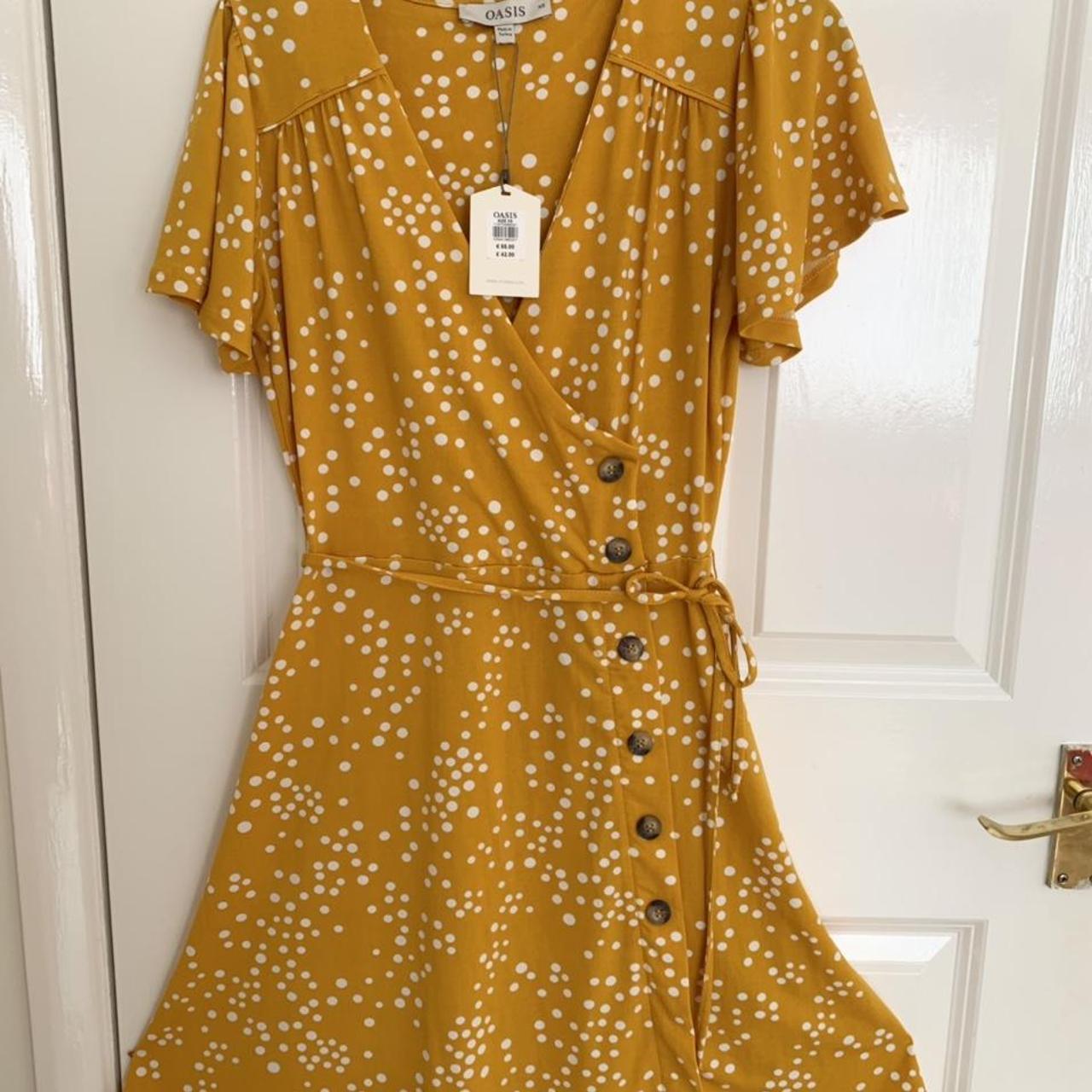 Oasis Women's Yellow and White Dress Depop