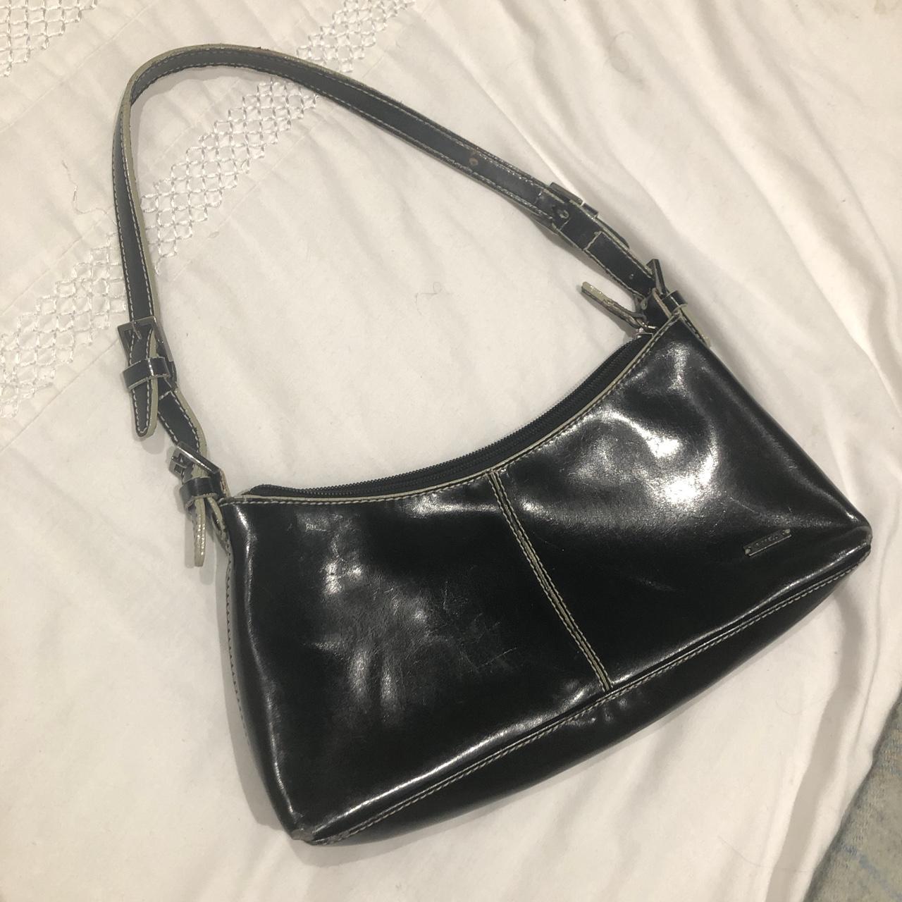 Super cute vintage FIORELLI bag ⭐️ Black leather... - Depop