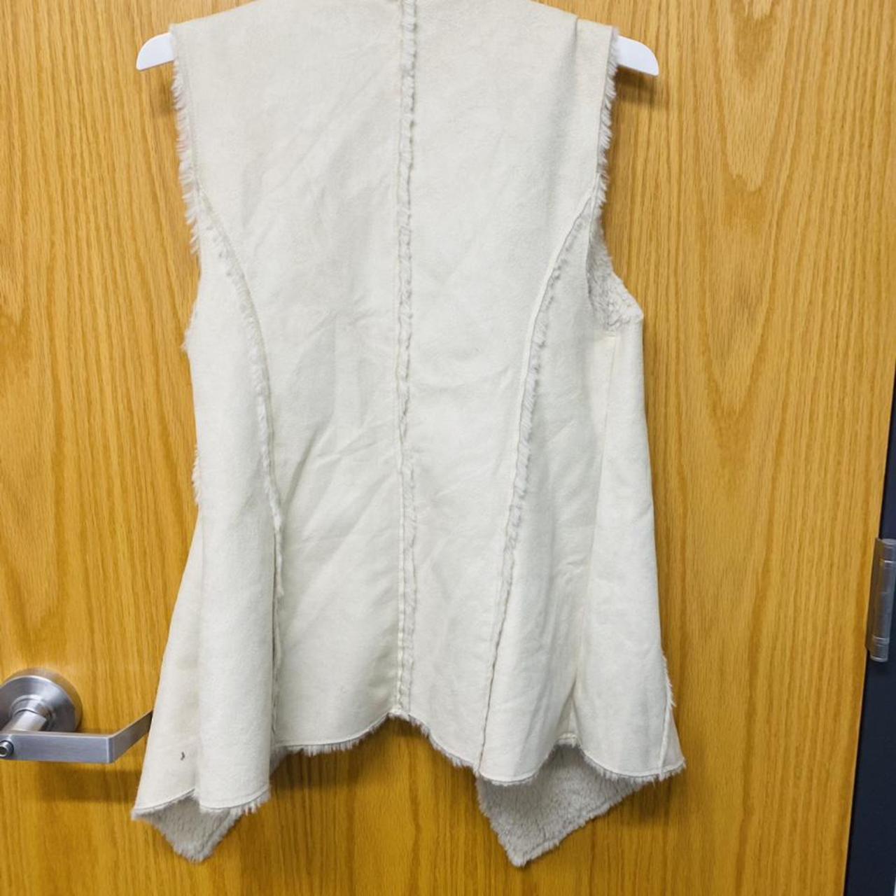 Product Image 3 - Fur vest