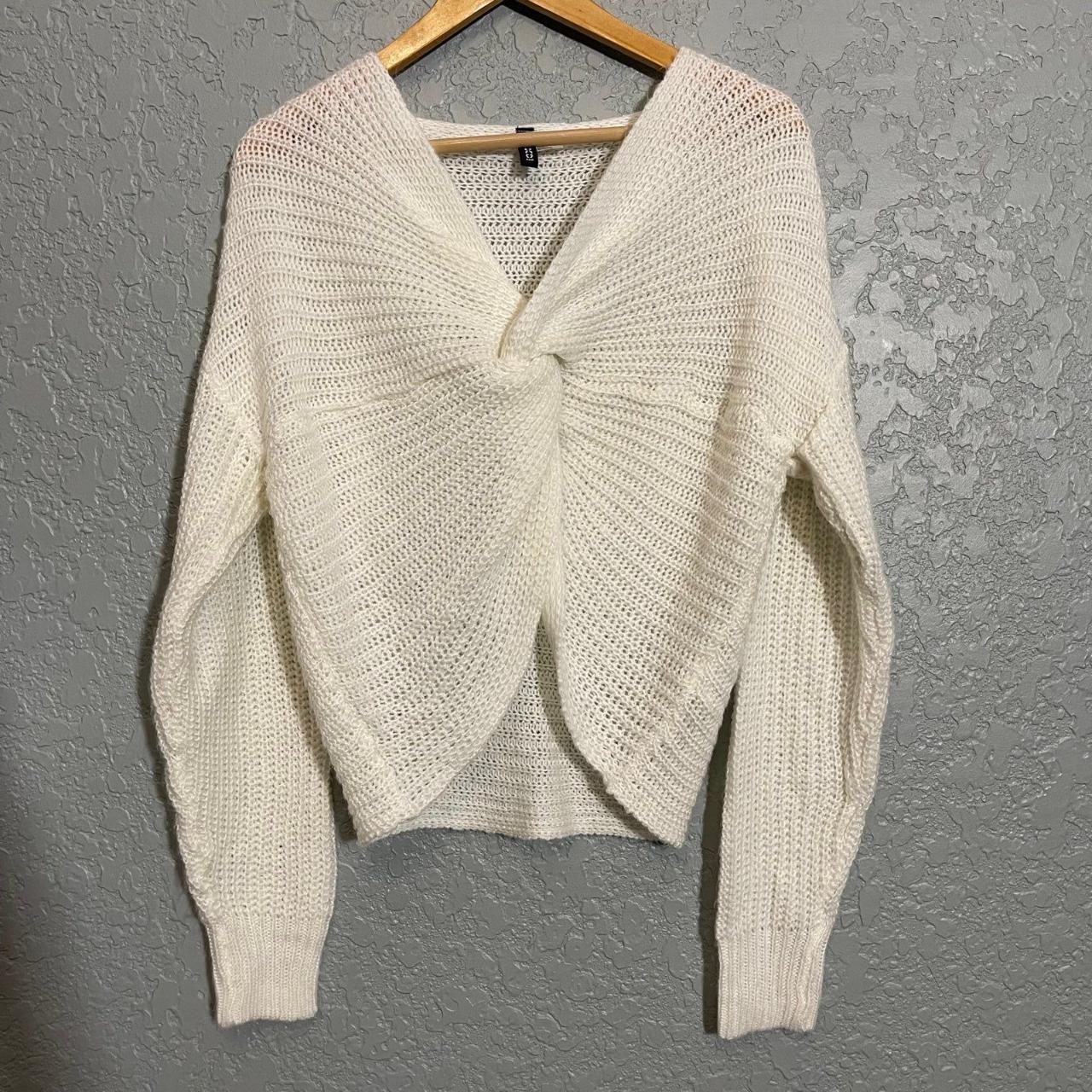 H&M Women's Jumper | Depop