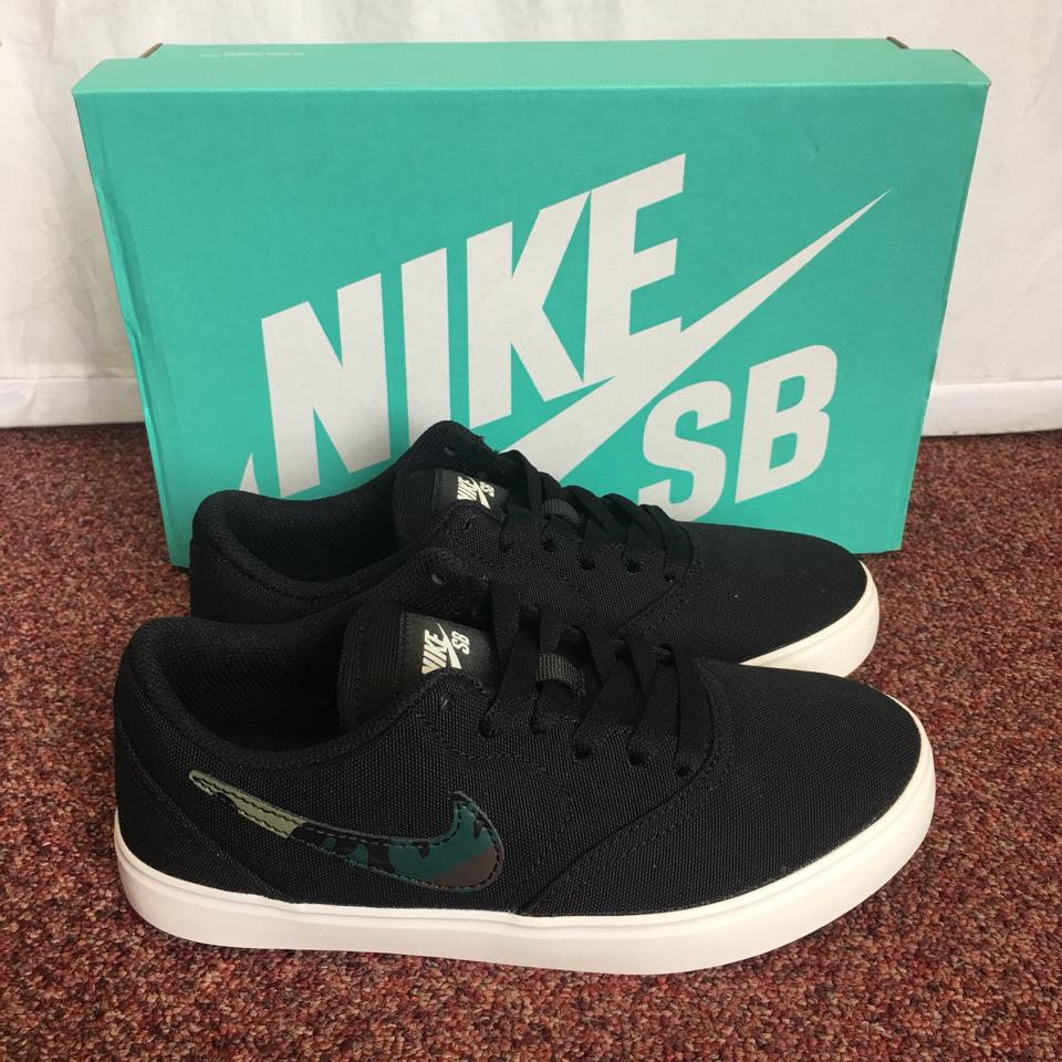 Nike janoski black camo sale