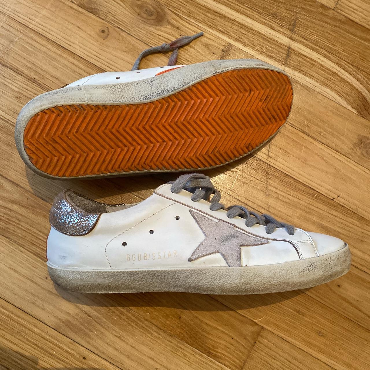 Baskets sneakers Golden Goose cuir blanc et orange... - Depop