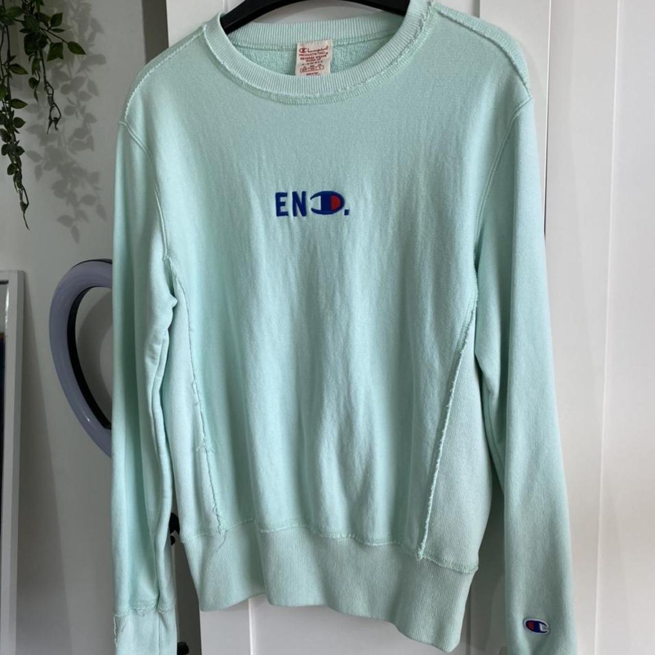 Champion shop sweater end