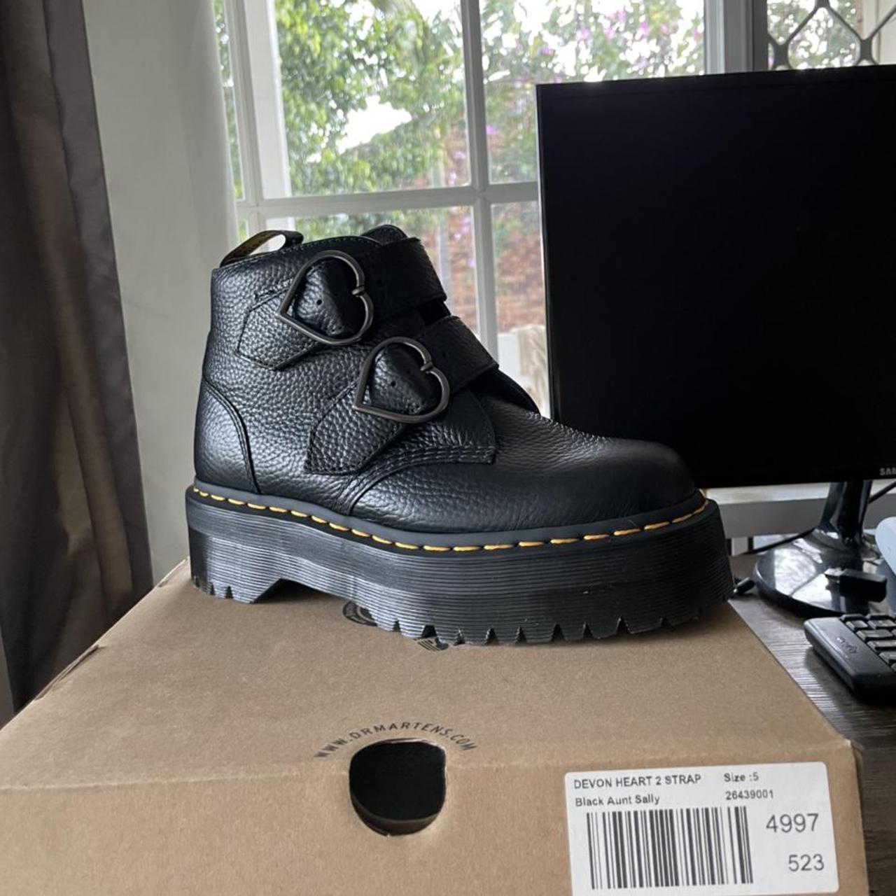 boots anda san marina