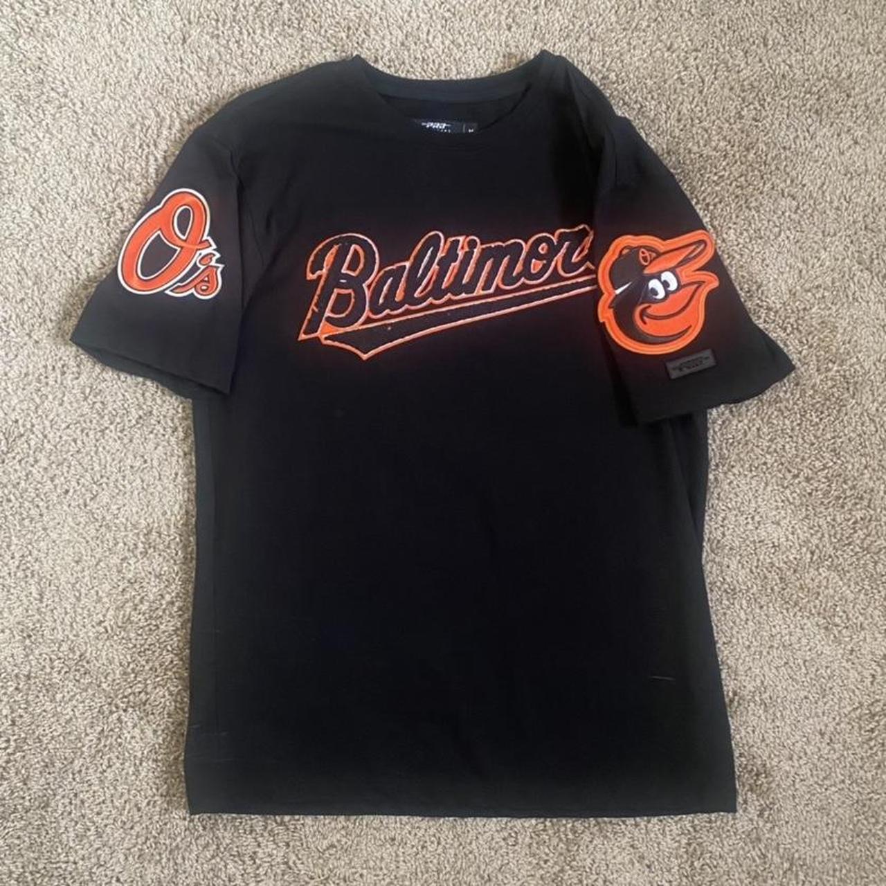 Majestic Trumbo Orioles T-Shirt Size: Medium  - Depop