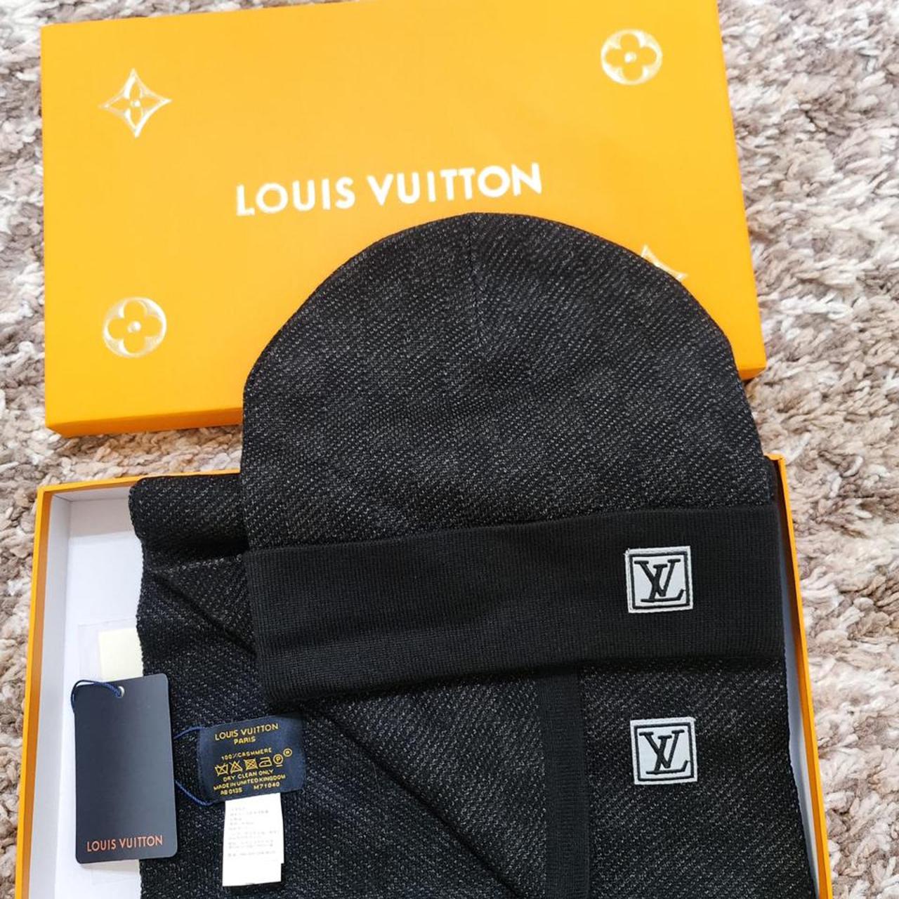 lv hat and scarf black
