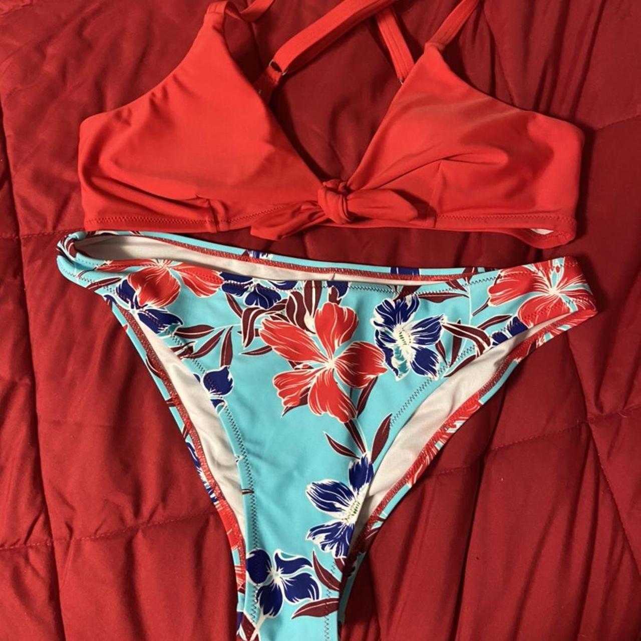 Women's Bikinis-and-tankini-sets | Depop