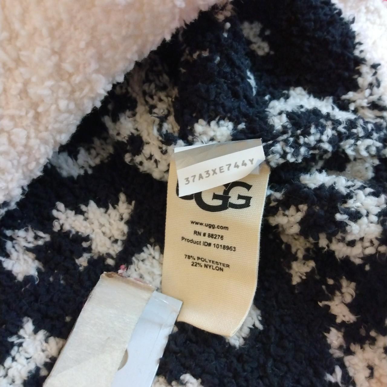 UGG Women's White and Black Jumper | Depop