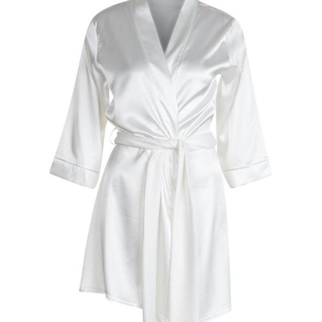 3x White Bridesmaid Robes from BooHoo 2x Size M 1x... - Depop