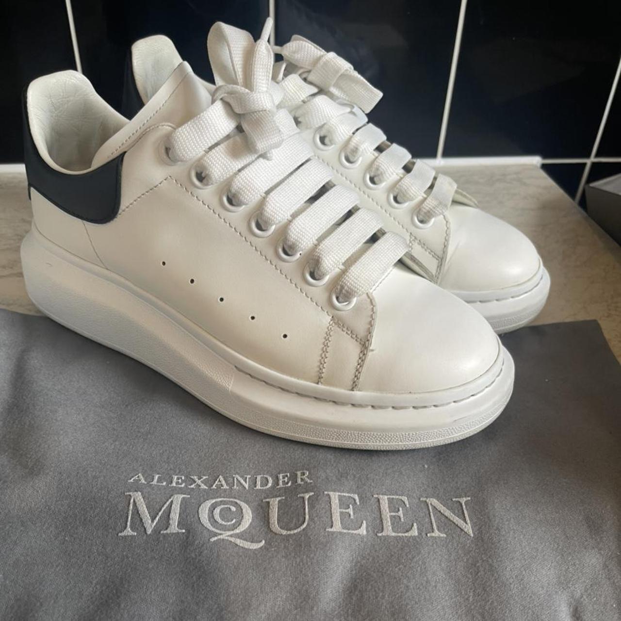 Alexander mcqueen trainers hot sale sale mens