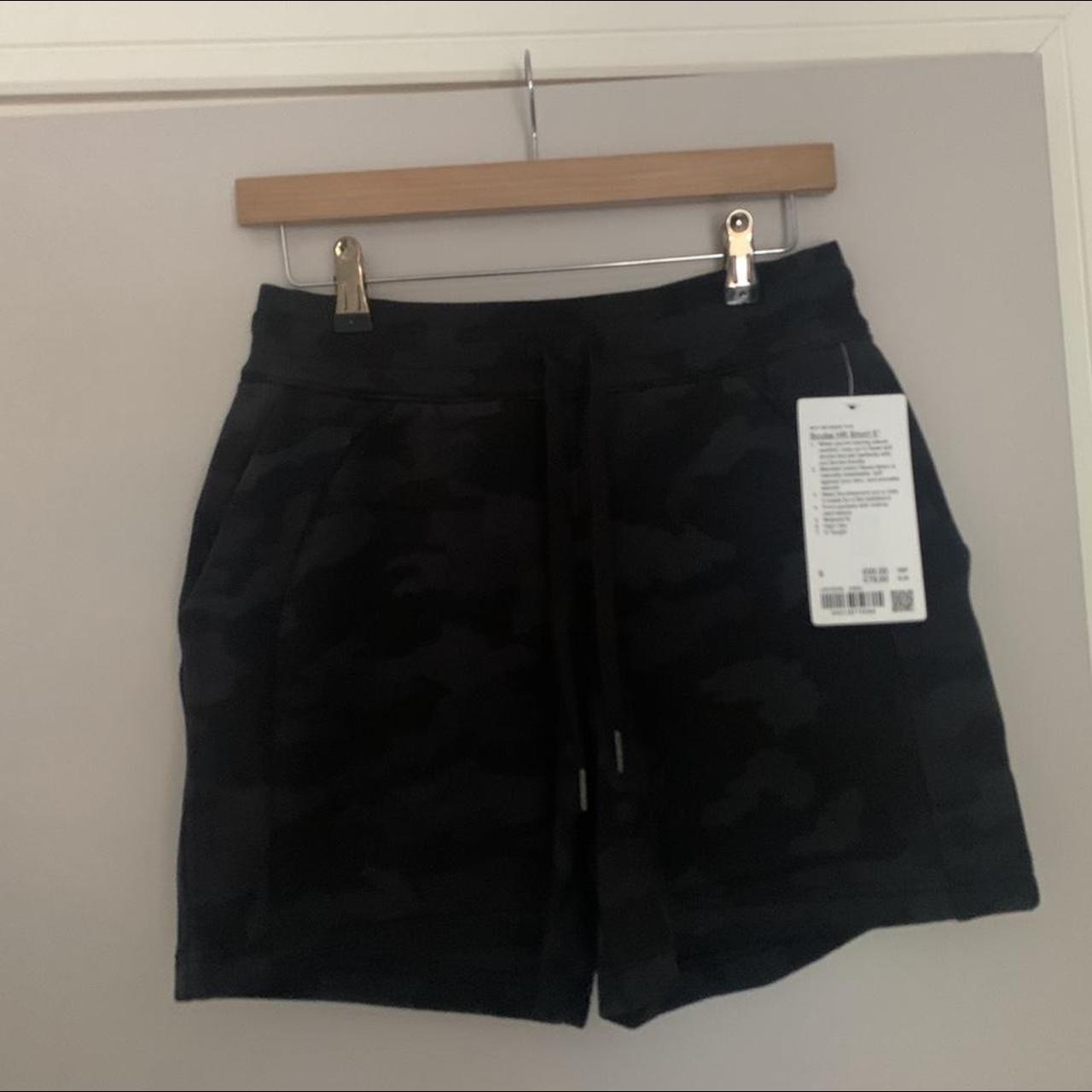 Scuba HR short 5” Size US6 (UK10) Black/grey camo... Depop
