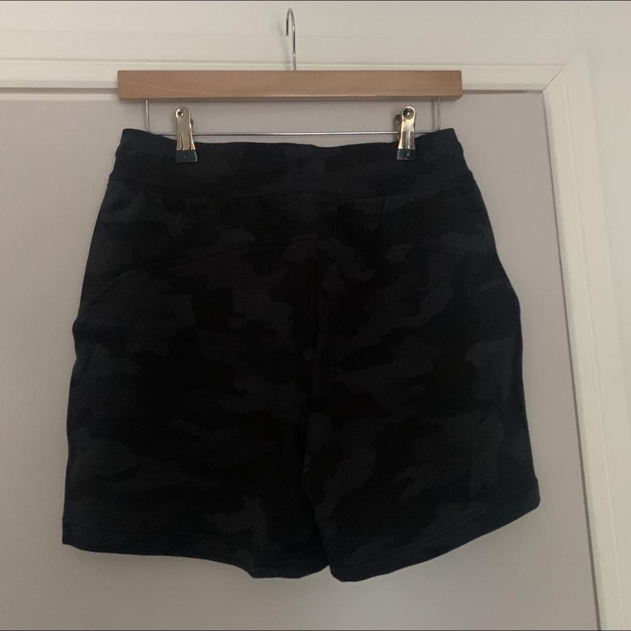 Scuba HR short 5” Size US6 (UK10) Black/grey camo... Depop