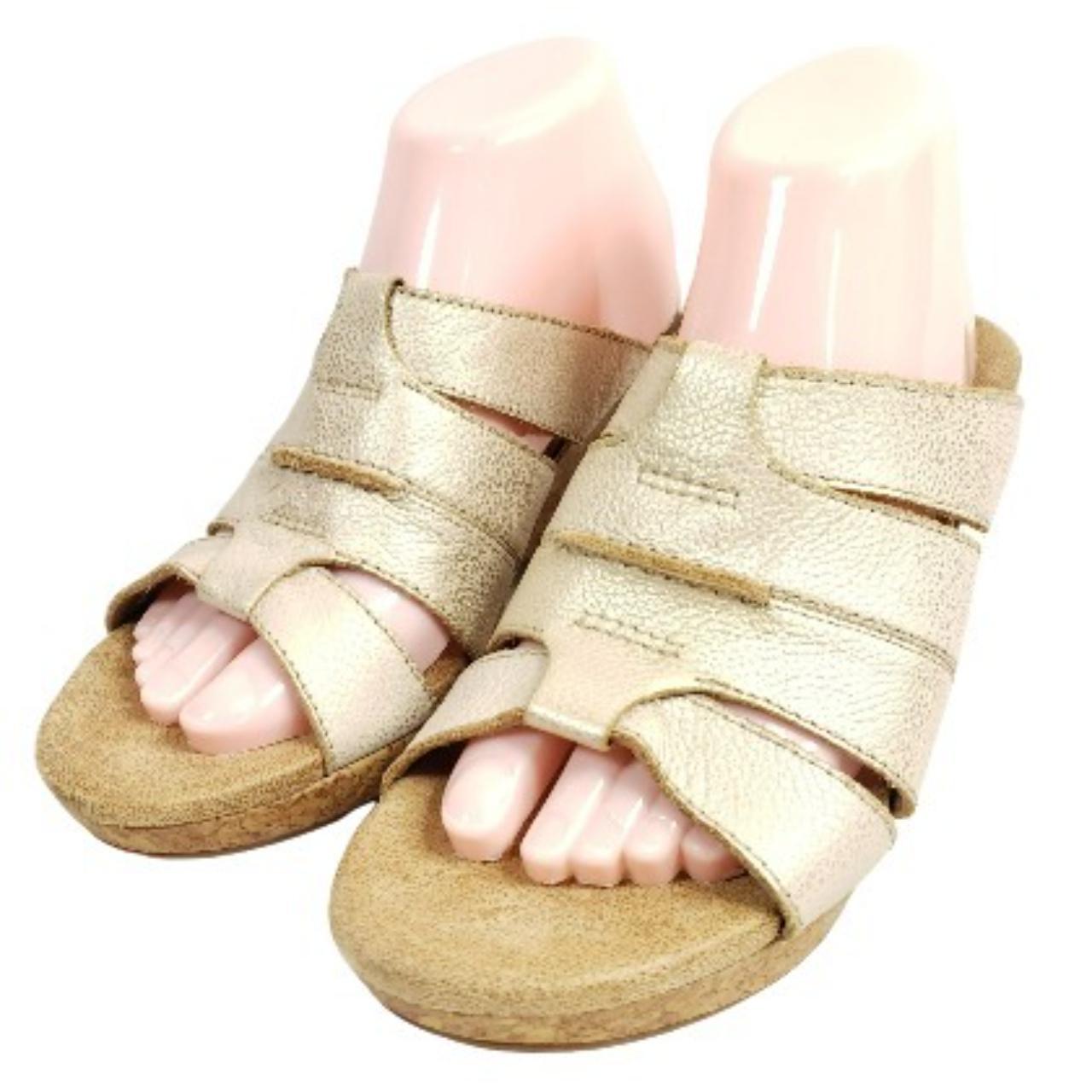 Clarks cream sandals online