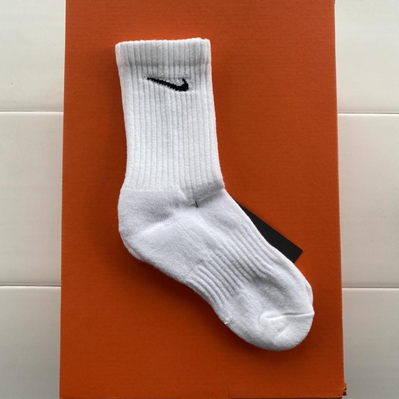 Nike Men's Black and White Socks | Depop